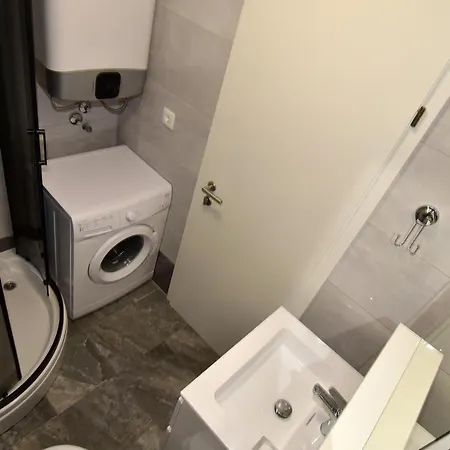 Dobrinic Apartment *
