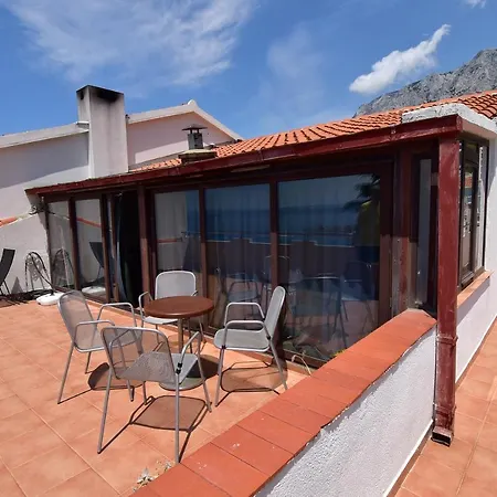 Dobrinic Apartment *